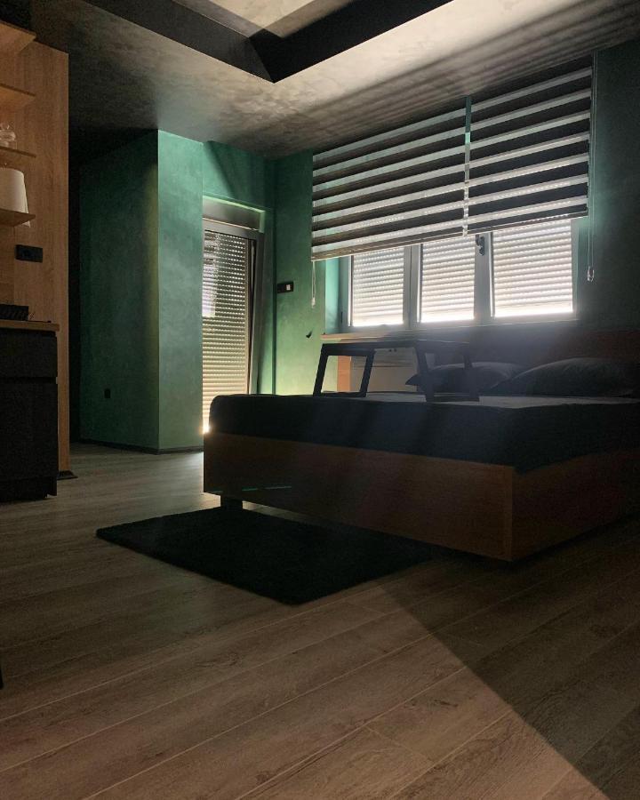 Something Different Apartment Nikšić Bagian luar foto