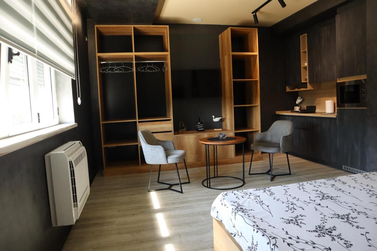 Something Different Apartment Nikšić Bagian luar foto