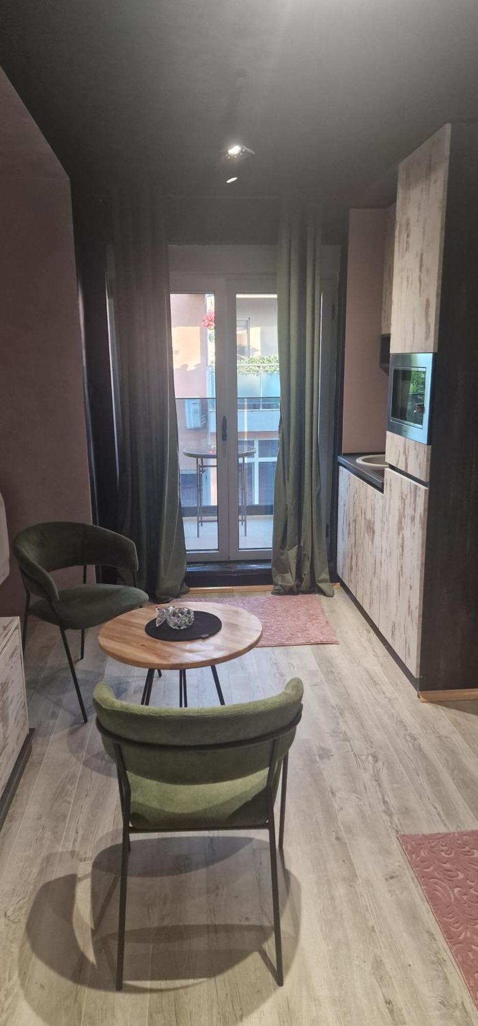 Something Different Apartment Nikšić Bagian luar foto